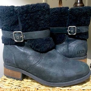 COPY - UGG BOOTS * GORGEOUS *